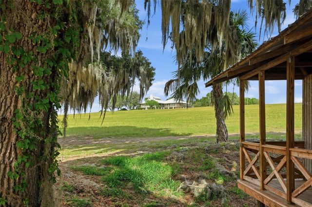 18610 TOWNSEND HOUSE ROAD, Dade City, FL 33523