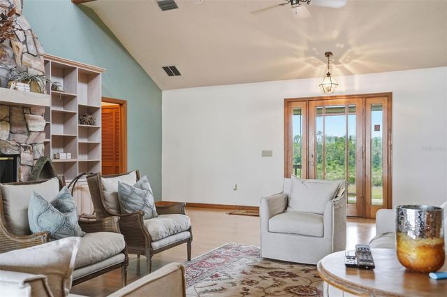 18610 TOWNSEND HOUSE ROAD, Dade City, FL 33523