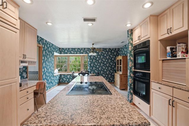 18610 TOWNSEND HOUSE ROAD, Dade City, FL 33523
