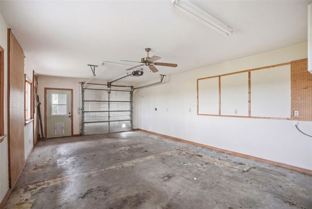 18610 TOWNSEND HOUSE ROAD, Dade City, FL 33523