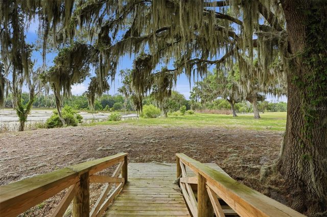 18610 TOWNSEND HOUSE ROAD, Dade City, FL 33523