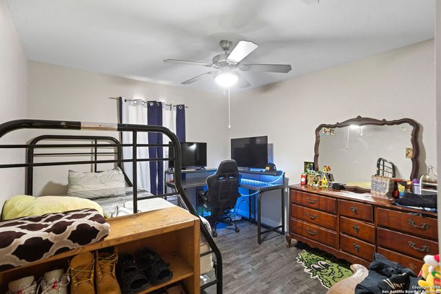 722 Menefee, San Antonio, TX 78237