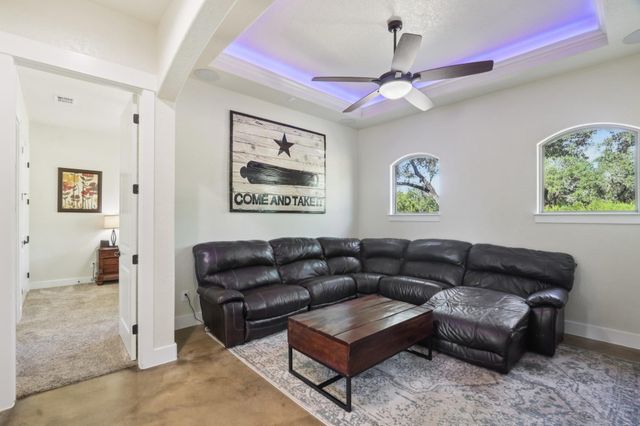 1194 Vaquero WAY, Wimberley, TX 78676