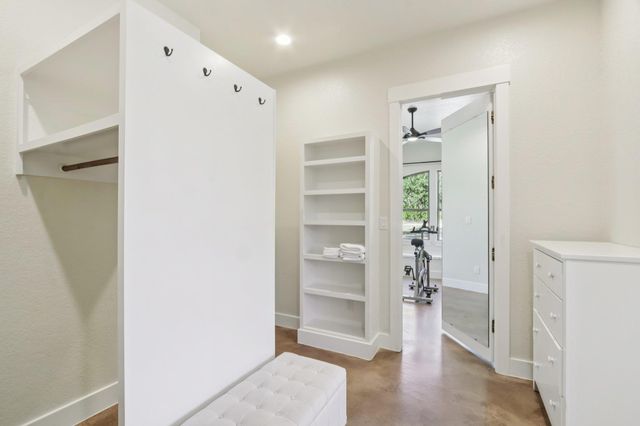 1194 Vaquero WAY, Wimberley, TX 78676