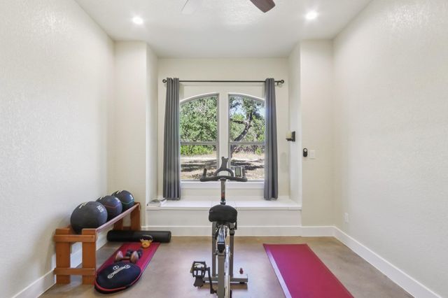 1194 Vaquero WAY, Wimberley, TX 78676