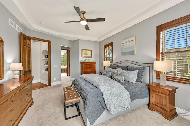 11511 N Oakview COURT, Mequon, WI 53092