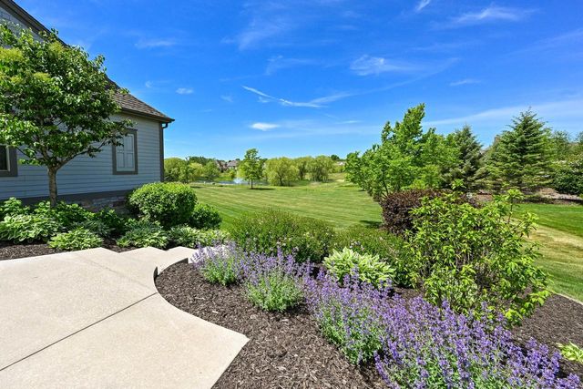 11511 N Oakview COURT, Mequon, WI 53092
