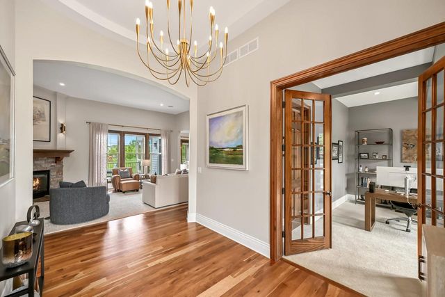 11511 N Oakview COURT, Mequon, WI 53092