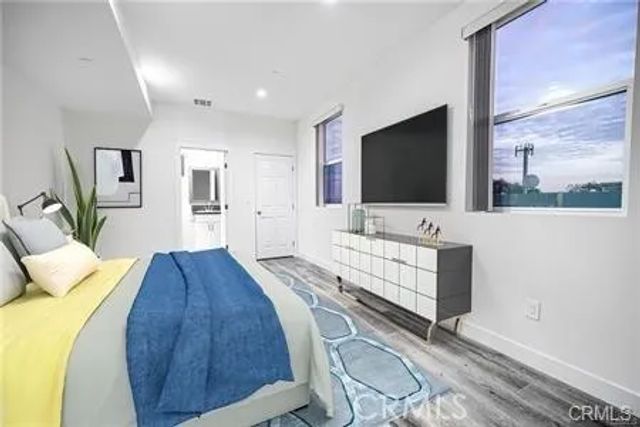 3994 La Salle, Los Angeles, CA 90062