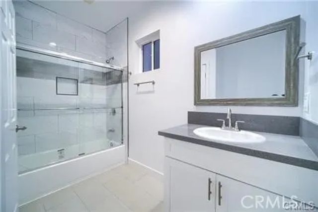 3994 La Salle, Los Angeles, CA 90062