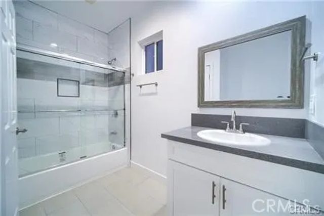 3994 La Salle, Los Angeles, CA 90062