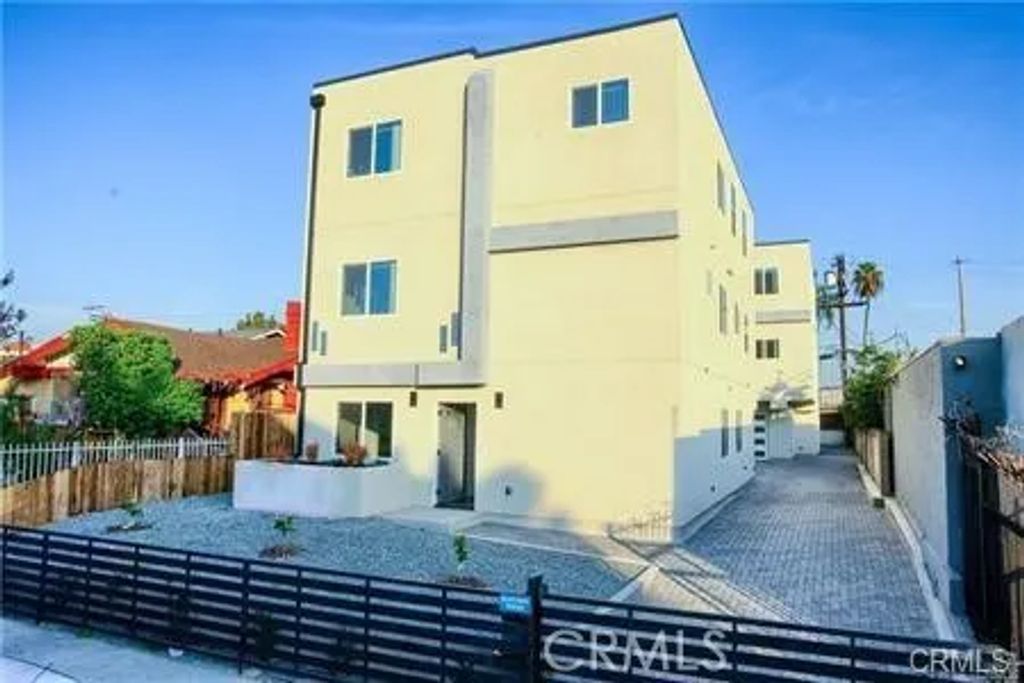 3994 La Salle, Los Angeles, CA 90062