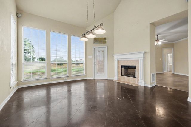 5840 Deerfield Lane, Midlothian, TX 76065