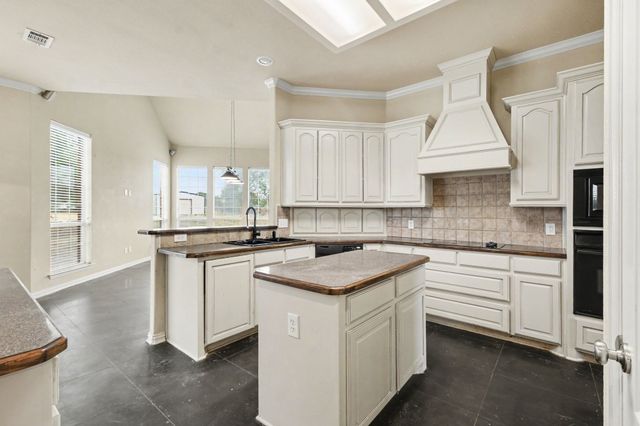 5840 Deerfield Lane, Midlothian, TX 76065