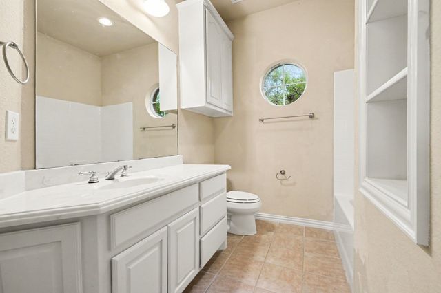 5840 Deerfield Lane, Midlothian, TX 76065