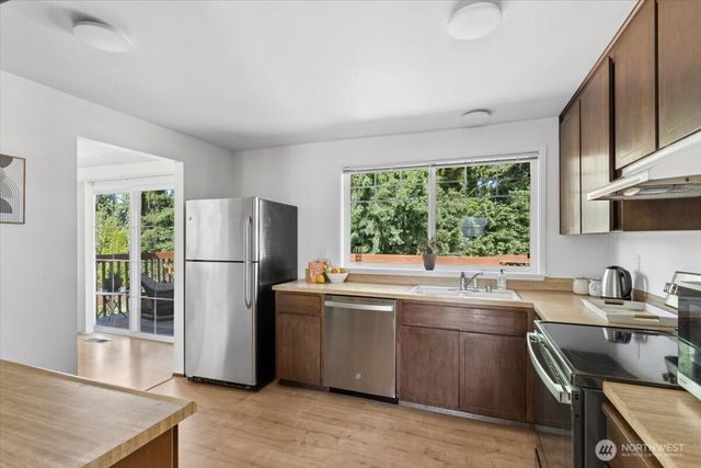 20819 53rd Avenue W, Lynnwood, WA 98036