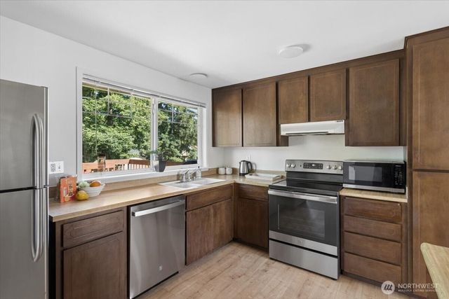 20819 53rd Avenue W, Lynnwood, WA 98036