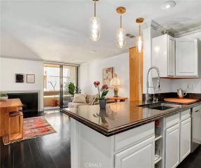 750 N Kings Road 325, West Hollywood, CA 90069