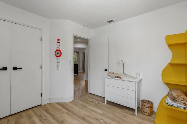 9249 Mott Ct, Orangevale, CA 95662