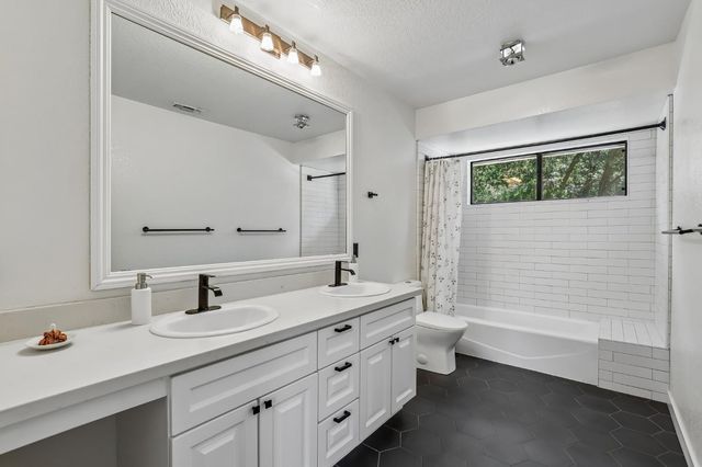 9249 Mott Ct, Orangevale, CA 95662