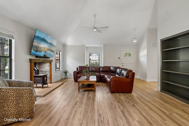 9249 Mott Ct, Orangevale, CA 95662