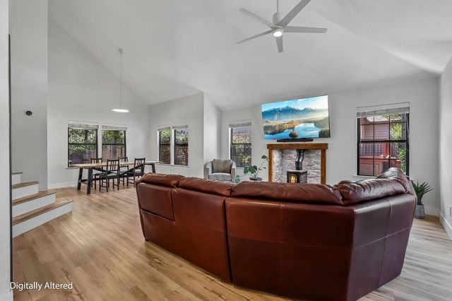 9249 Mott Ct, Orangevale, CA 95662
