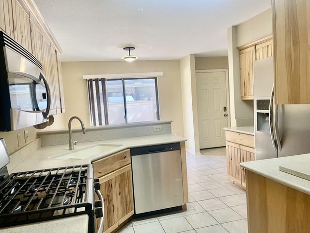 2711 Grants Lake Boulevard 182, Sugar Land, TX 77479