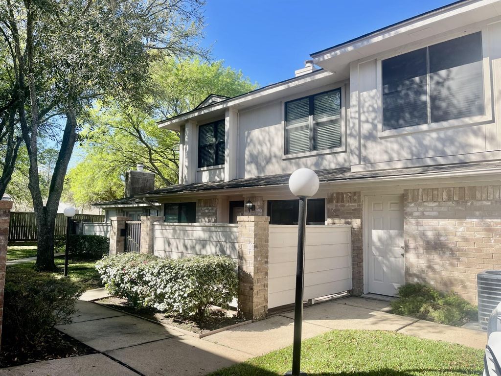 2711 Grants Lake Boulevard 182, Sugar Land, TX 77479