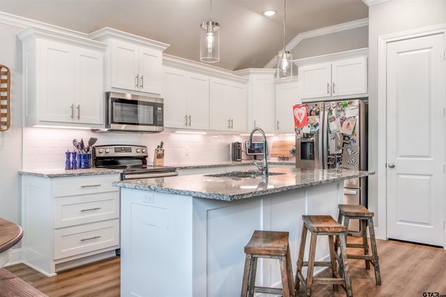 11519 Lindsey Garden Drive, Tyler, TX 75709