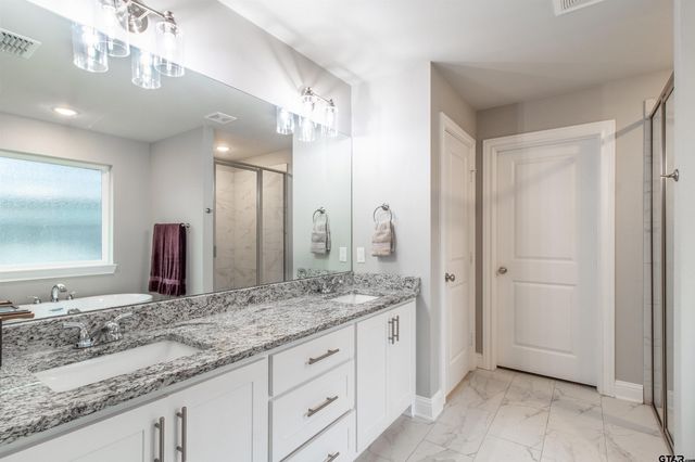 11519 Lindsey Garden Drive, Tyler, TX 75709