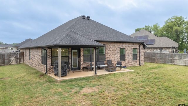 11519 Lindsey Garden Drive, Tyler, TX 75709