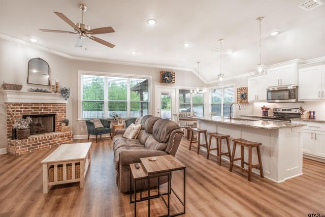 11519 Lindsey Garden Drive, Tyler, TX 75709