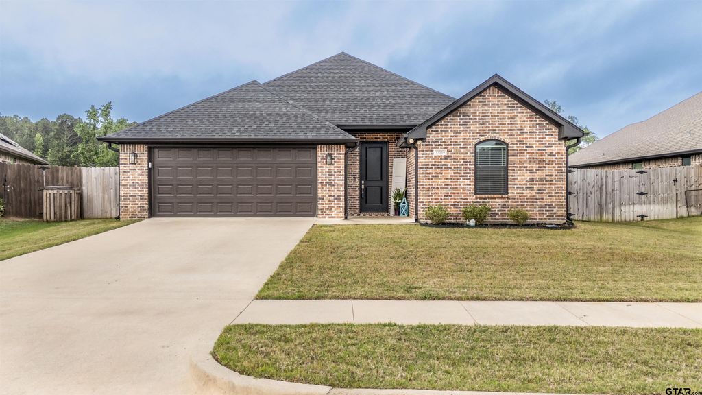 11519 Lindsey Garden Drive, Tyler, TX 75709