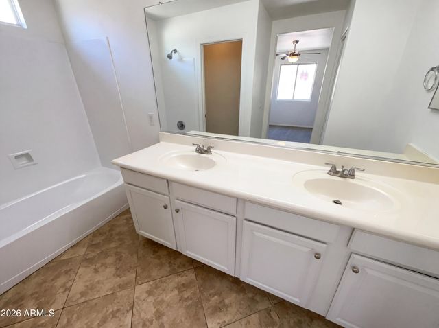 4246 E TYSON Street, Gilbert, AZ 85295