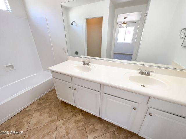 4246 E TYSON Street, Gilbert, AZ 85295