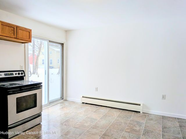 6727 Route 9, Hudson, NY 12534