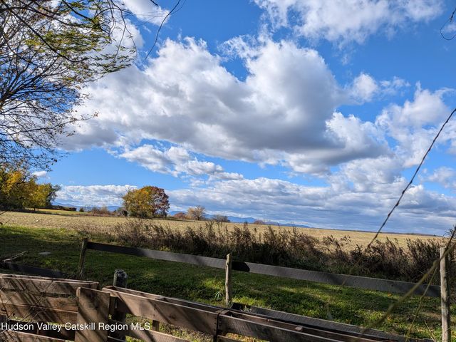 6727 Route 9, Hudson, NY 12534