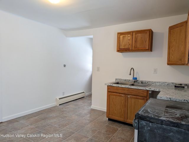 6727 Route 9, Hudson, NY 12534