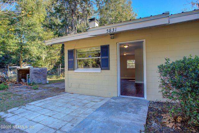 5831 CARTER Lane, Jacksonville, FL 32244