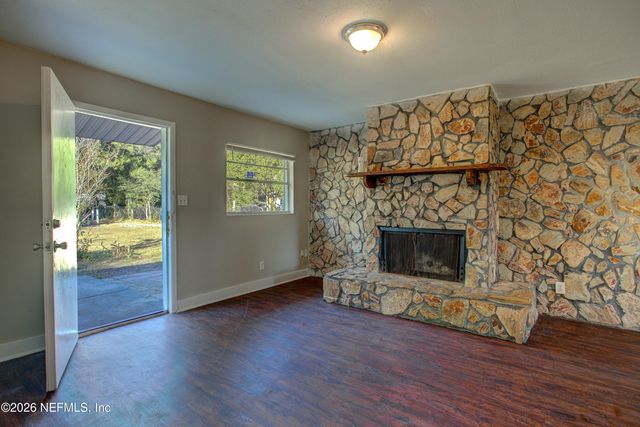 5831 CARTER Lane, Jacksonville, FL 32244