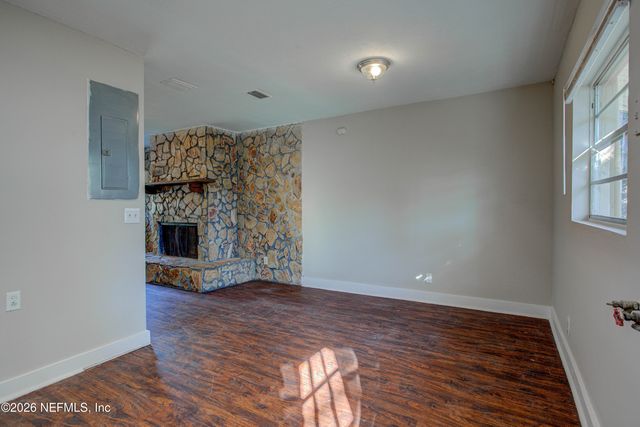 5831 CARTER Lane, Jacksonville, FL 32244