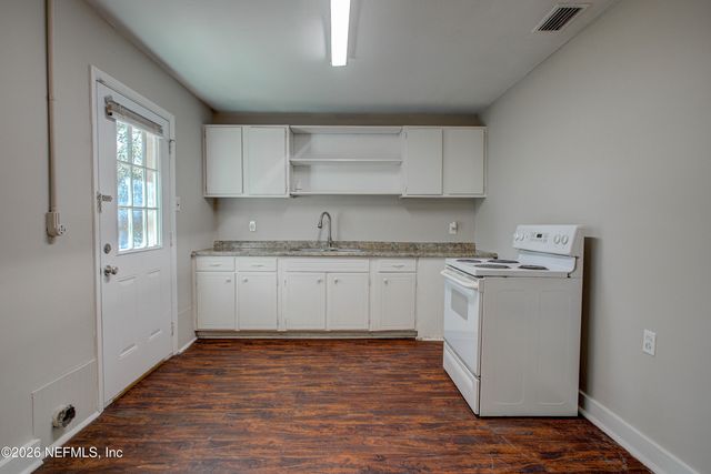 5831 CARTER Lane, Jacksonville, FL 32244