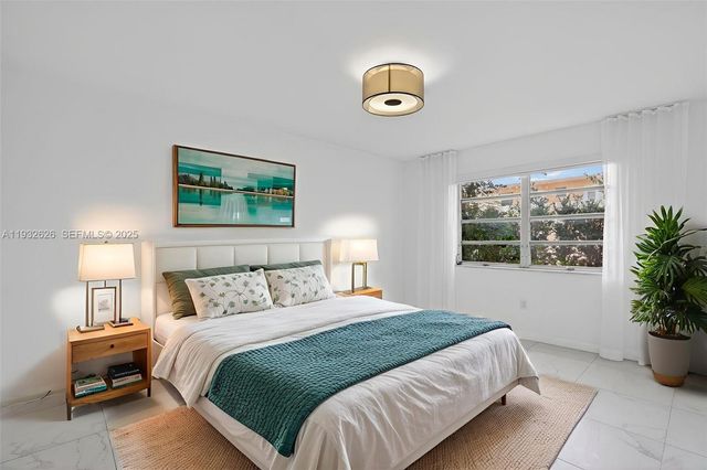 1239 Mariposa Ave 2, Coral Gables, FL 33146