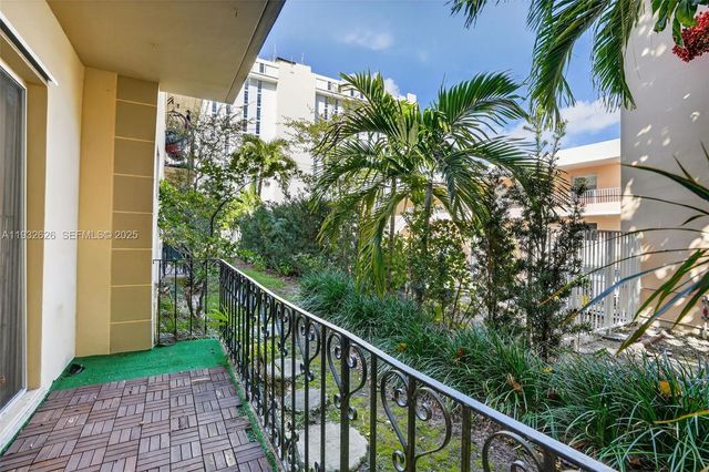 1239 Mariposa Ave 2, Coral Gables, FL 33146