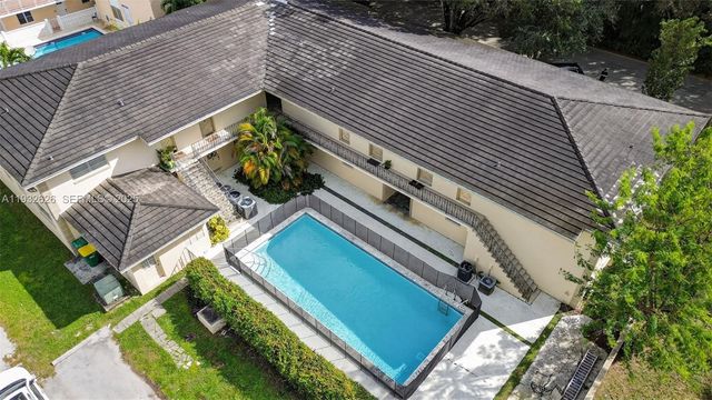 1239 Mariposa Ave 2, Coral Gables, FL 33146