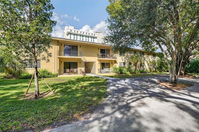 1239 Mariposa Ave 2, Coral Gables, FL 33146