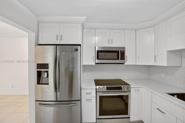 1239 Mariposa Ave 2, Coral Gables, FL 33146