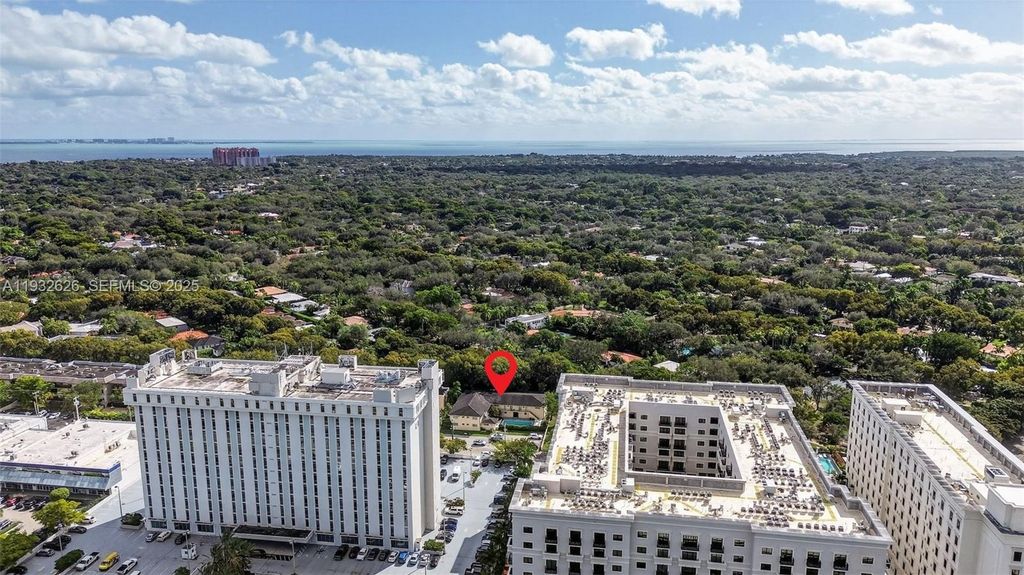 1239 Mariposa Ave 2, Coral Gables, FL 33146