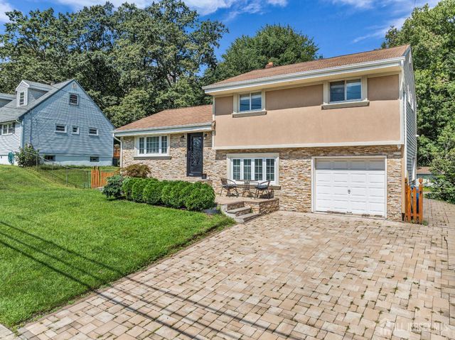 12 Washington Avenue, Old Bridge, NJ 08879
