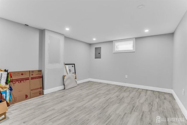 12 Washington Avenue, Old Bridge, NJ 08879